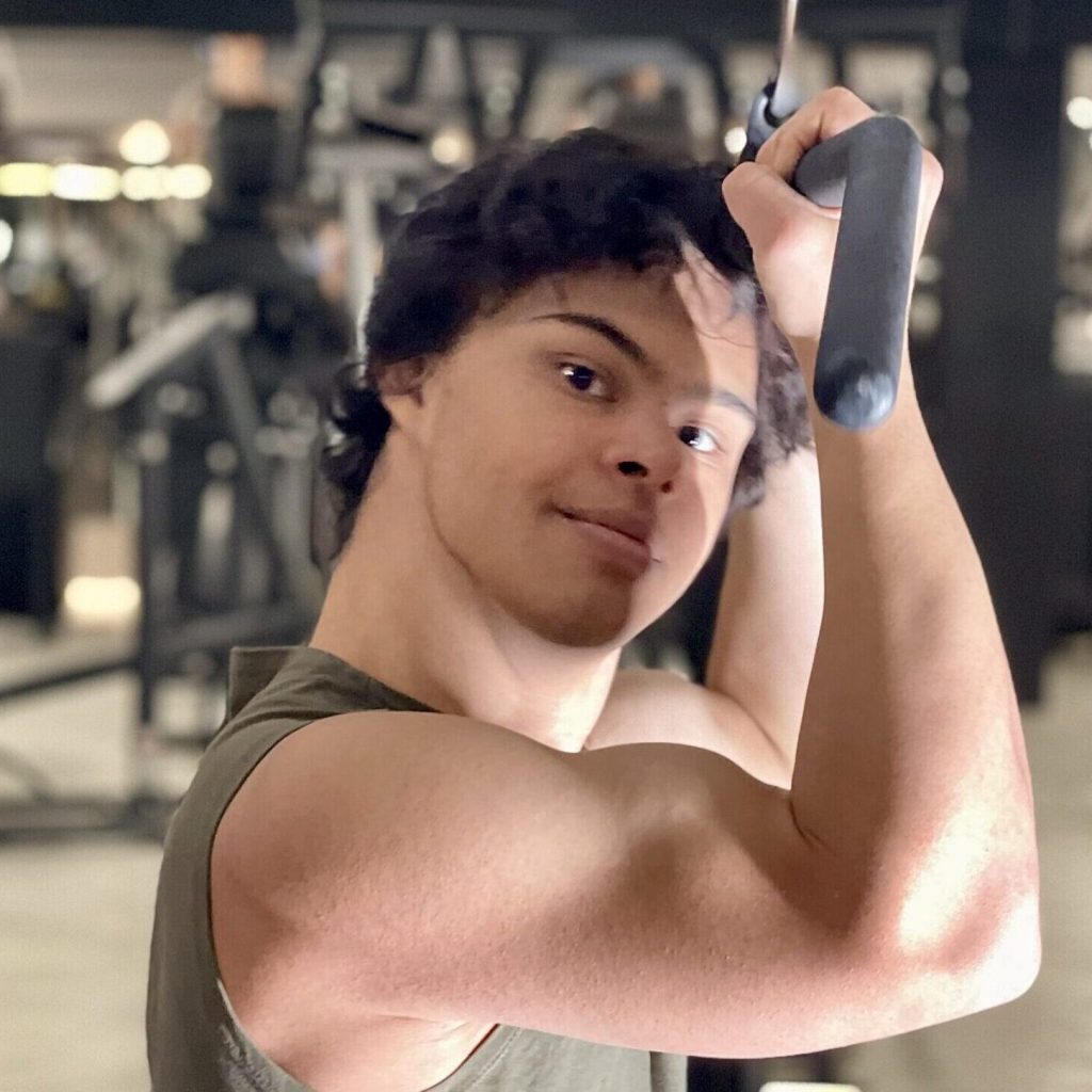 Simon bodybuilder